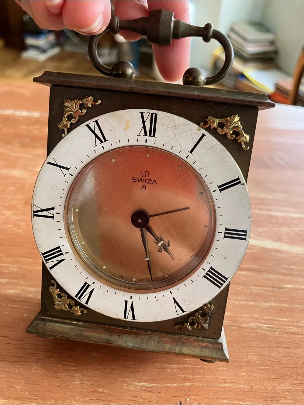Vintage Brass Table Clock in Copper and White
